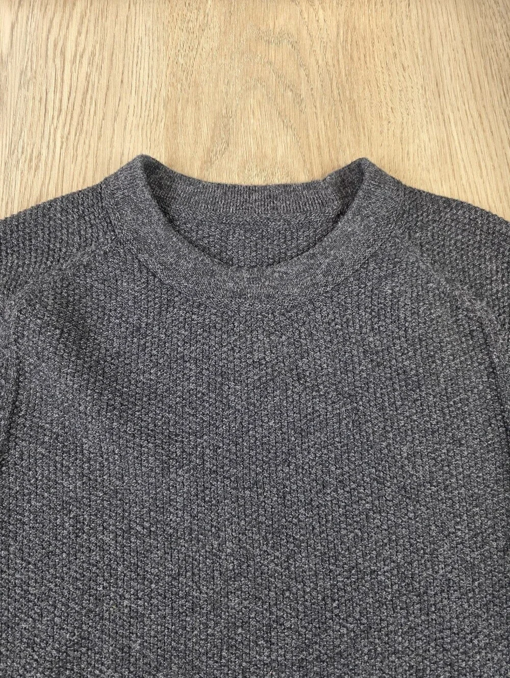 Lululemon Athletica Textured Knit Classic Fit Crewneck Sweater Size S